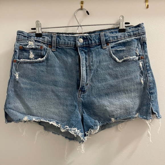 Abercrombie & Fitch The Mom Short - High Rise - Picture 2 of 7